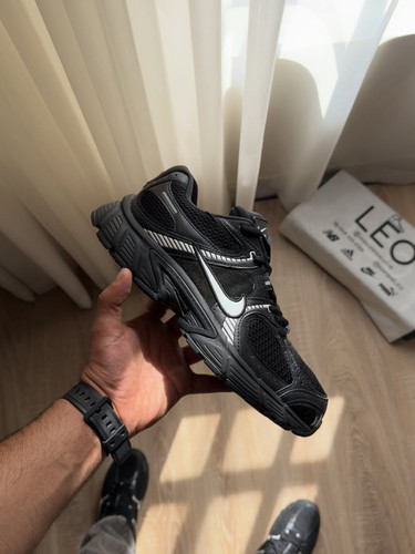 نایکی v5 مشکی