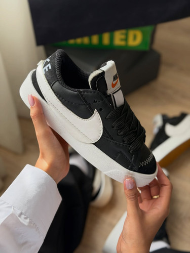 بلیزر جامبو مشکی سفید